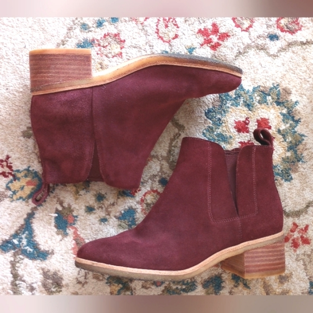 Clarks Oxblood Suede Block Heeled Boots Chelsea Pull On Gumsole Burgundy Maroon
